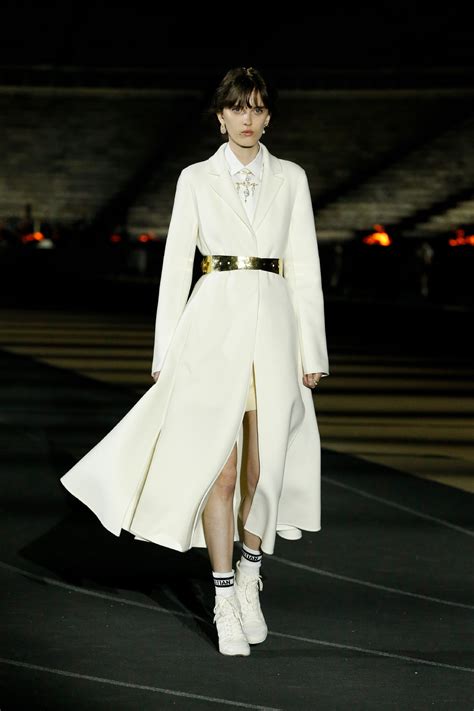 Visit the Dior fashion show runway 